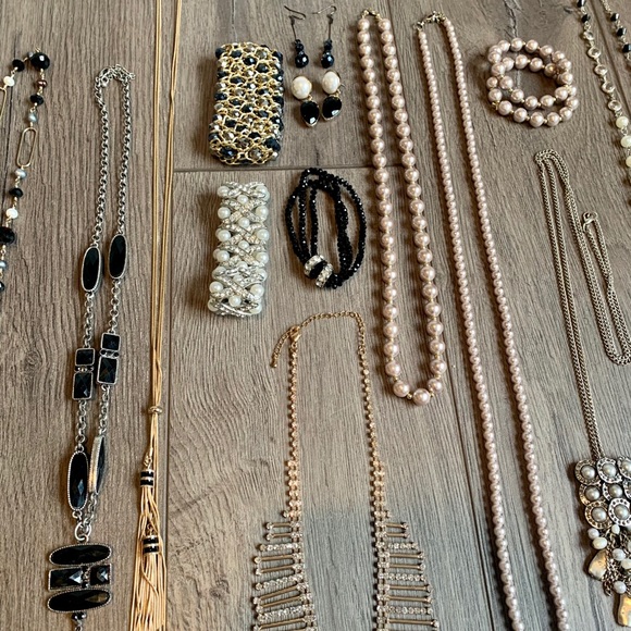 Formal/Sparkle Jewelry Lot 💎 - Picture 4 of 5